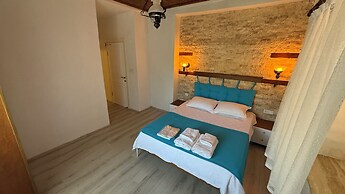 Assos Mia Konaklama ve Restaurant
