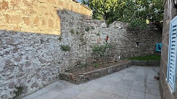 Assos Mia Konaklama ve Restaurant
