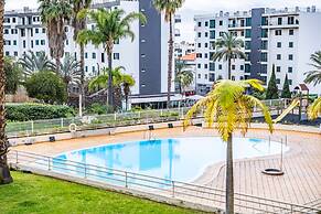 Lux Garden View by Homie