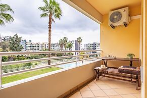 Lux Garden View by Homie
