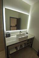 Grand Resort & Residences