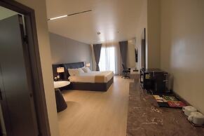 Grand Resort & Residences