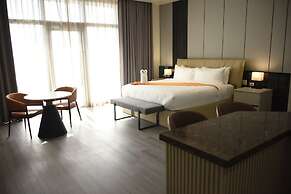 Grand Resort & Residences
