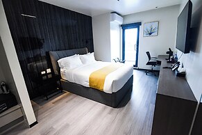 Grand Resort & Residences