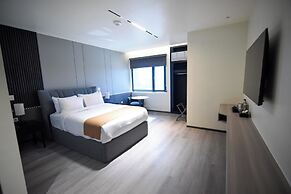 Grand Resort & Residences