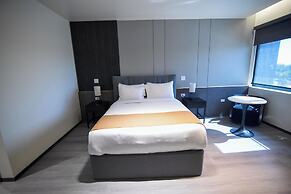Grand Resort & Residences