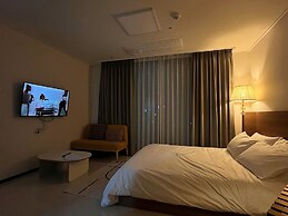 YEONSAN THE STAY