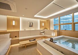 UH Suite The Coex
