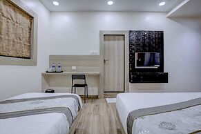 HOTEL ARTS INTERNATIONAL