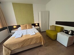 Hotel Gloria Budapest City Center