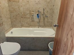 Grand Inn