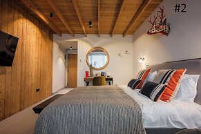 The Pines Bucegi Lodge