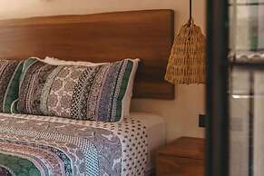Boutique Condo w Private Pool in La Veleta