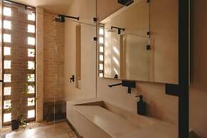 Boutique Condo w Private Pool in La Veleta
