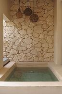 Boutique Condo w Private Pool in La Veleta