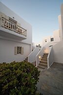 Mykonos Twins