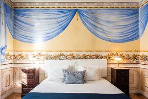 Luxury Building With Rooftop in Central Ericeira