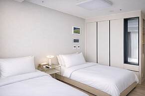 EL STAY Hotel Residence