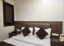 Hotel Geetanjali Inn