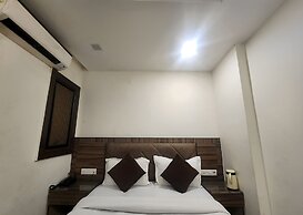 Hotel Geetanjali Inn