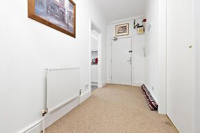 JOIVY Rose Street Hideaway