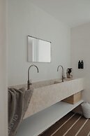 Akria Seaside Suites