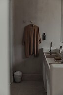 Akria Seaside Suites