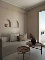 Akria Seaside Suites