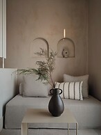 Akria Seaside Suites