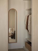 Akria Seaside Suites