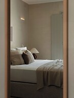 Akria Seaside Suites