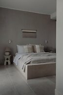 Akria Seaside Suites