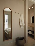 Akria Seaside Suites
