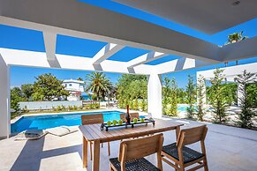 Eternity Blue Exclusive Villa - Sunrise Villas
