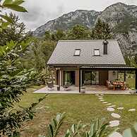 Luxury Chalet With Jacuzzi at Lake Bohinj