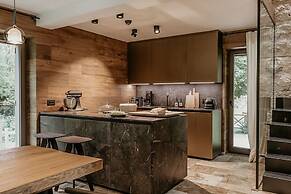 Luxury Chalet With Jacuzzi at Lake Bohinj