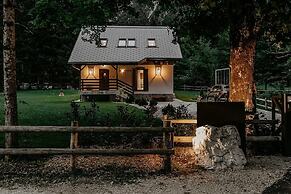 Luxury Chalet With Jacuzzi at Lake Bohinj