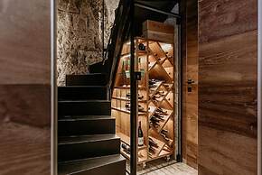 Luxury Chalet With Jacuzzi at Lake Bohinj
