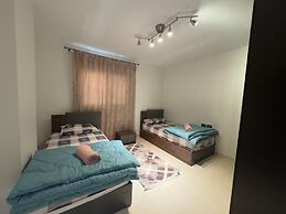 1108 Spacious 3BR Apt 2BA Near Airport