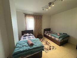 1108 Spacious 3BR Apt 2BA Near Airport