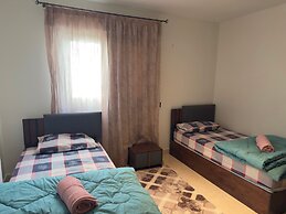 1108 Spacious 3BR Apt 2BA Near Airport