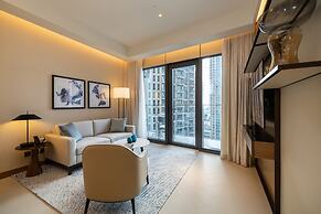 Address Opera 1205 Downtown