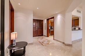 Fairmont South Residence 412