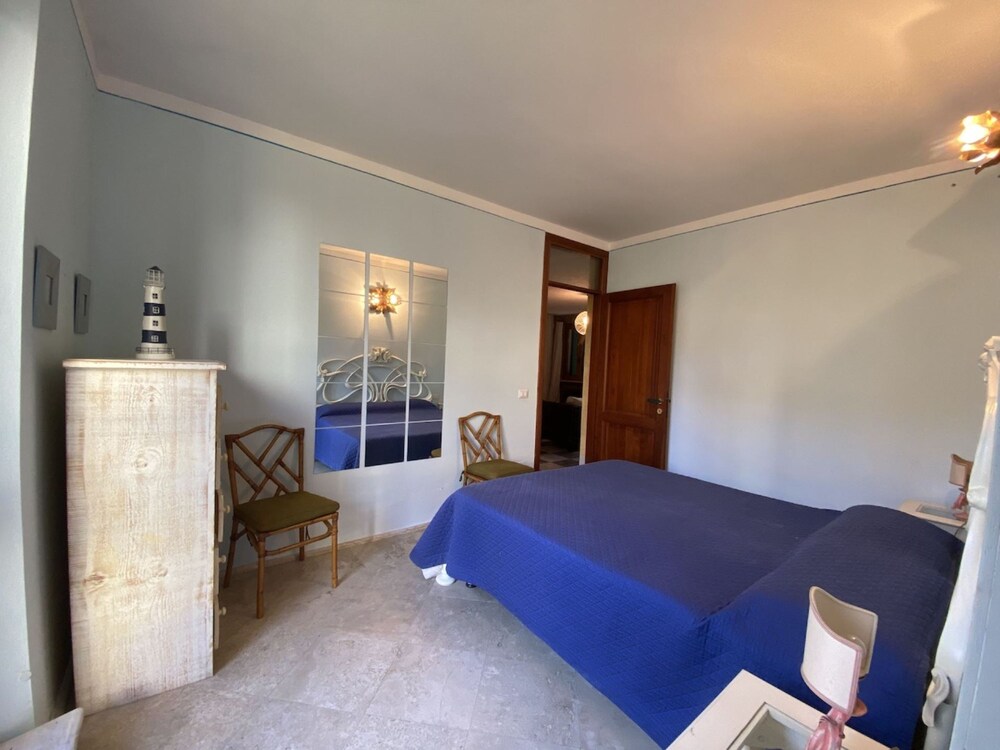 Apartment in Villa With Garden-rif Gioco