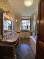 Apartment in Villa With Garden-rif Gioco