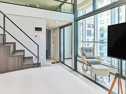 NEWCZ CENTUM HOTEL