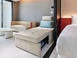 NEWCZ CENTUM HOTEL