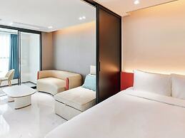 NEWCZ CENTUM HOTEL