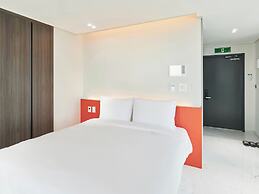 NEWCZ CENTUM HOTEL
