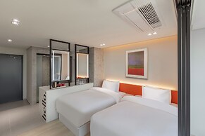 NEWCZ CENTUM HOTEL